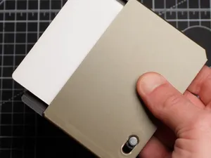 Cascading Card Wallet