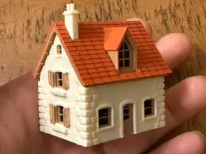 1:64 and N Scale House 01