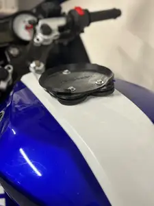 GIVI TANK LOOK WHIT MAGNETS