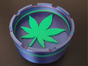 Weed Leaf Ashtray & Storage Container (2-in-1)