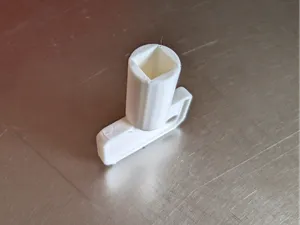 Square key 7mm for cabinets