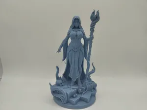 D&D Sorceress Miniature - Arcane Spellcaster