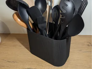 Kitchen utensil organizer