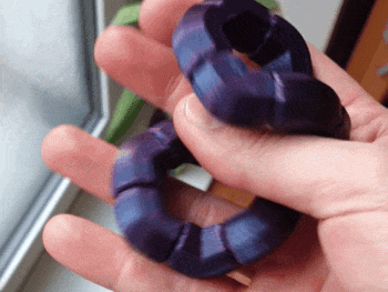 Fidget Wobble8 - two sizes
