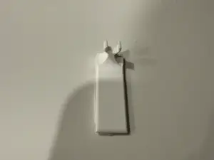 1/4” (6.4 mm) Tubing Holder with 3M Wall Mount