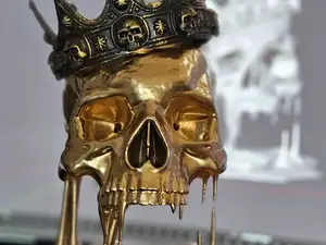 Memento Mori BE YOUR OWN KING