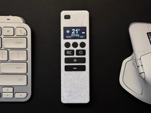 Home Assistant ESPHome Remote with OLED display!