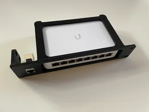 Unifi Switch 8 POE Lite Ultra Rack rete 19''
