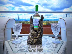 Crocodile Head Wine Bottle Holder