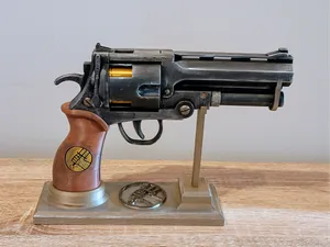 Hellboy – Good Samaritan Revolver Prop Replica