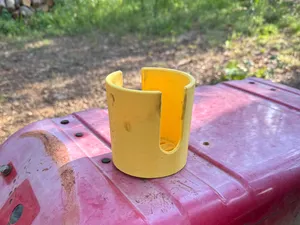Screw down water bottle holder