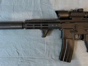 AR15 foregrip 6 - M-LOK