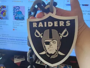 Jumbo Oakland/LV Raiders Chain + Links