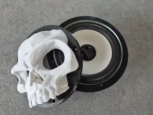 Skull speaker box 4"