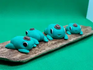 Tiny Butt Frog with a hat