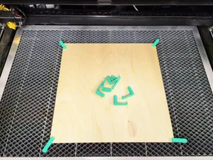Flux Beambox lasercutter honycomb Hold downs