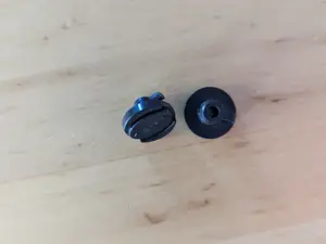 Roof rack lock cover for Nissan X Trail