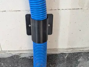 Corrugated cable conduit holder/ducting pipe 90/75