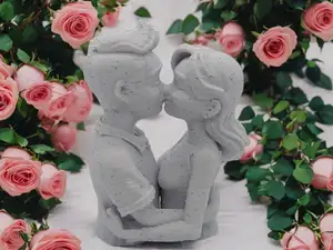 eternal kiss: the pure essence of love