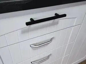 Kitchen Cabinet \ Drawer handle