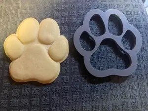4 inch Dog paw Cookie cutter