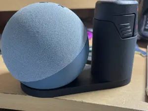 Amazone Alexa Echo Dot halter mit 12V Bosch Akku