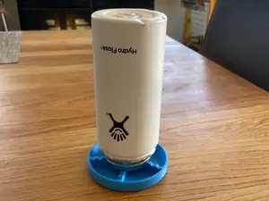 Water bottle ventilator drying stand