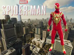 Iron Spider-Man Figurine