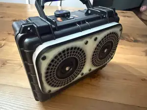 Apache 1800 speaker grill with led light pocket