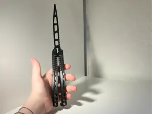 Butterfly knife no screws