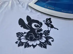 T-shirt print Stitch