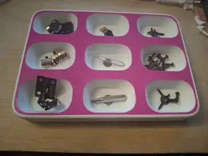 Magnetic M2 screw organizer 8x3 magnet