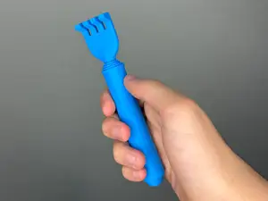 Collapsible backscratcher