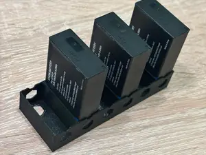 Compact Canon LP-E17 Battery Organizer