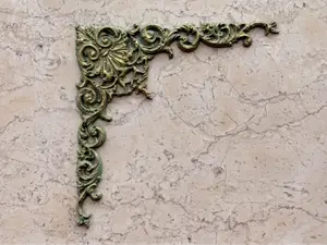 Decorative Corner Appliqué