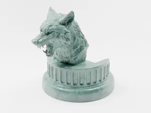 Phone holder - wolf bust