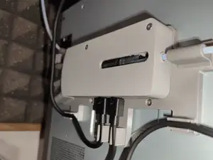 AMS Hub cable manager
