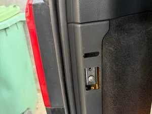 Cache banquette arr mercedes V 250