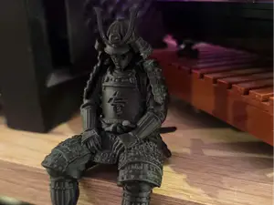Sitzender Samurai