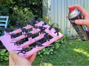 4x4 Grid Warhammer Miniature Holder For Painting