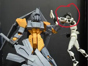 200% Dummy hand holding 100% dummy Head