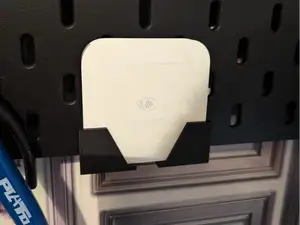 Square card reader holder for Skadis board
