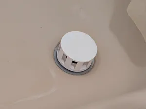 No clogging shower strainer