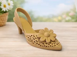 Blumen Pumps Eleganter Deko Schuh