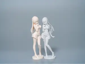 泳装少女