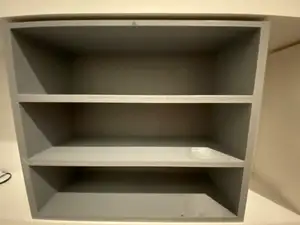 Bathroom cabinet shelves