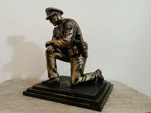 Police Officer Tribute Memorial - First Responder