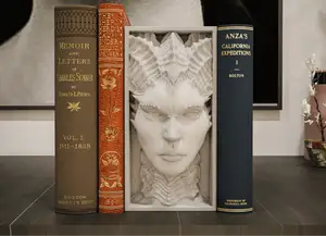 Lilith Book Nook and Wall Mount