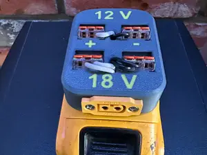 Dewalt battery adapter with  XT60 and Wago 12V