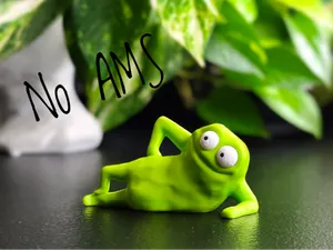 Lazy Creature – Clay Style Desk Figurine #03